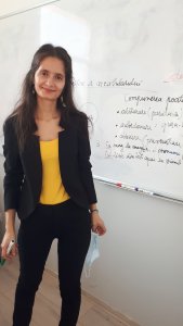 Profesoară tânără, meditez limba română și franceză cu multă răbdare, calm și înțelegere,  clasele I-XII