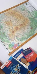 Ofer meditații la limba română, limba engleză și geografie la 50 de lei/2 ore.