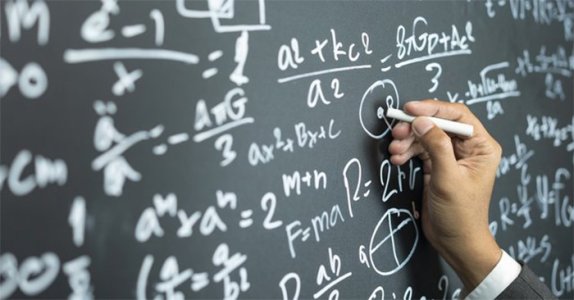 Prepar matematica in sistem international online (  prin internet skype sau zoom ) sau fizic