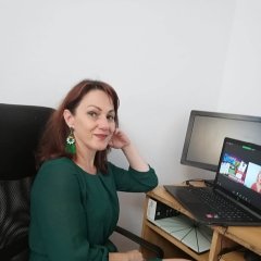 Daniela@